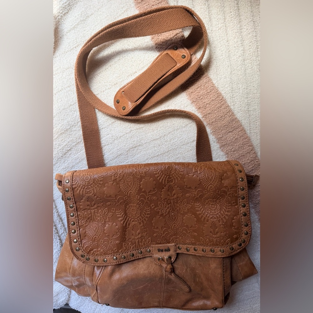 Embroidered Floral Tan Crossbody Bag